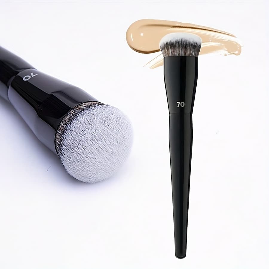 1pc Large Round Head Foundation Brush, Professional Synthetic Fiber Makeup Brush for Contouring and Foundation Application